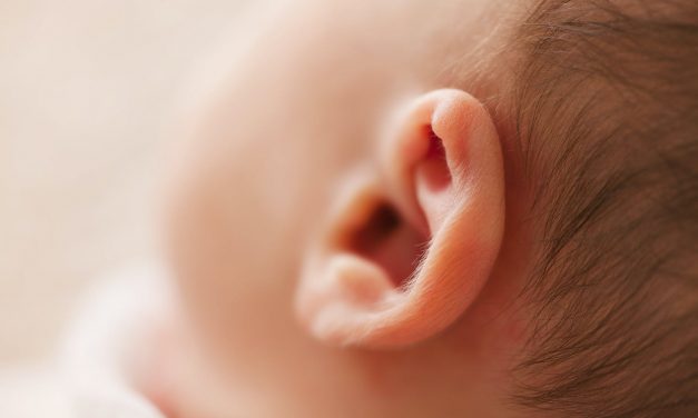 6 způsobů jak se zbavit bolesti ucha