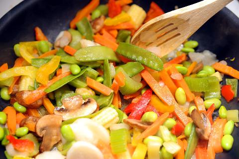 3 recepty na chutný zeleninový salát